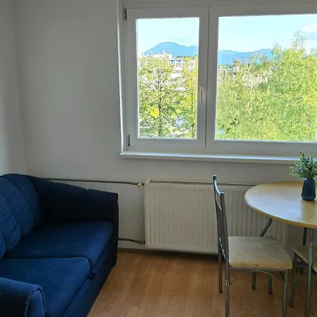 Garsonjera Apartment *
